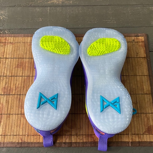 Paul George 2 Mamba Mentality main image 4